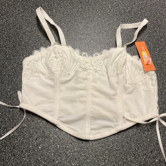 Colsie Other - NWT Colsie White Lace Corset Top Size M